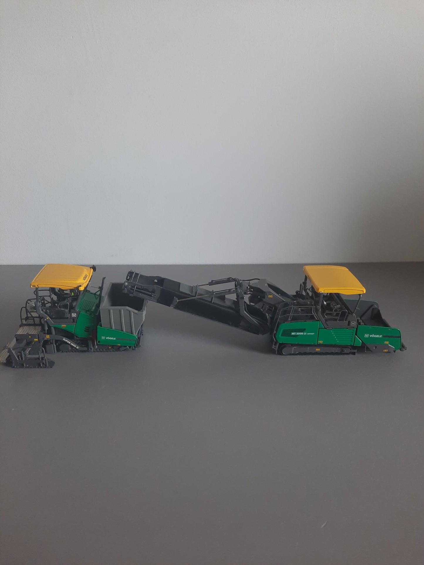 1:50 Scale Material Hopper for Vogele Paver