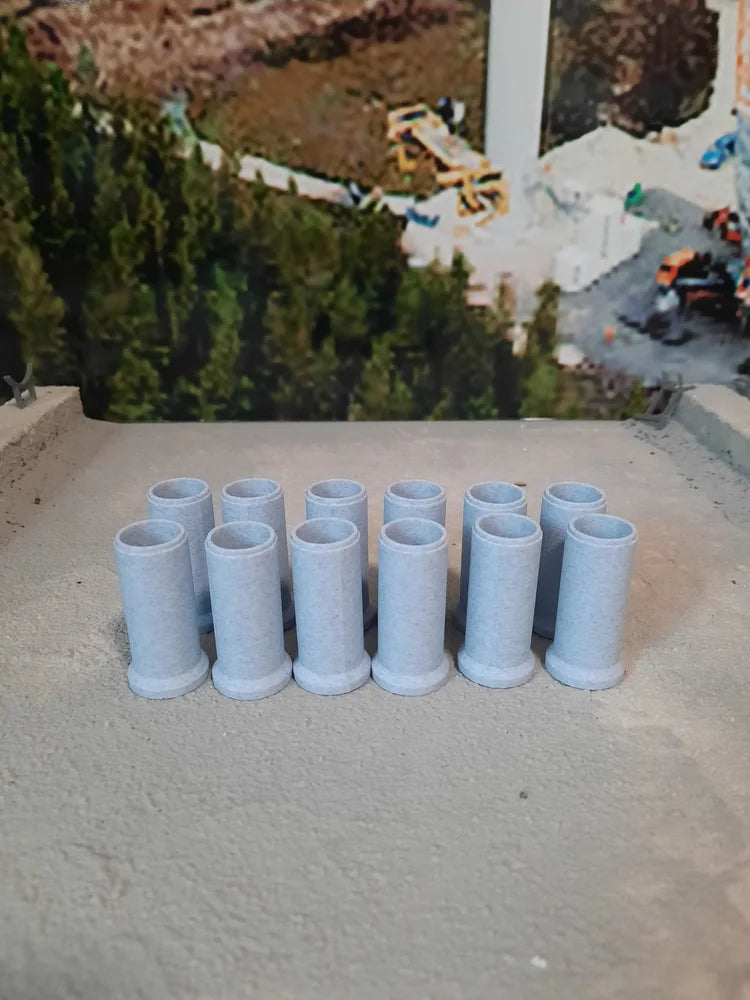 1:50 Scale Precast Pipe Trailer Load Small
