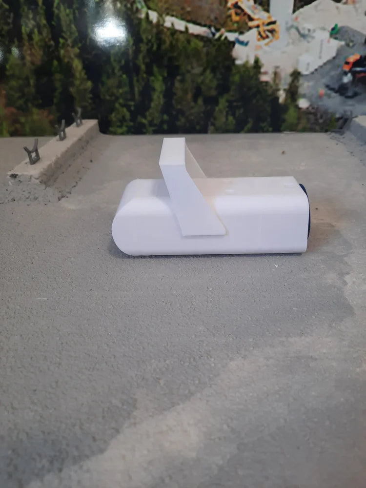 1:76 Scale Vestas V100 Wind Turbine Assembled