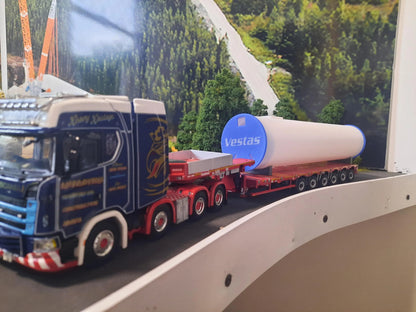1:76 Scale Wind Turbine Tower Section Vestas