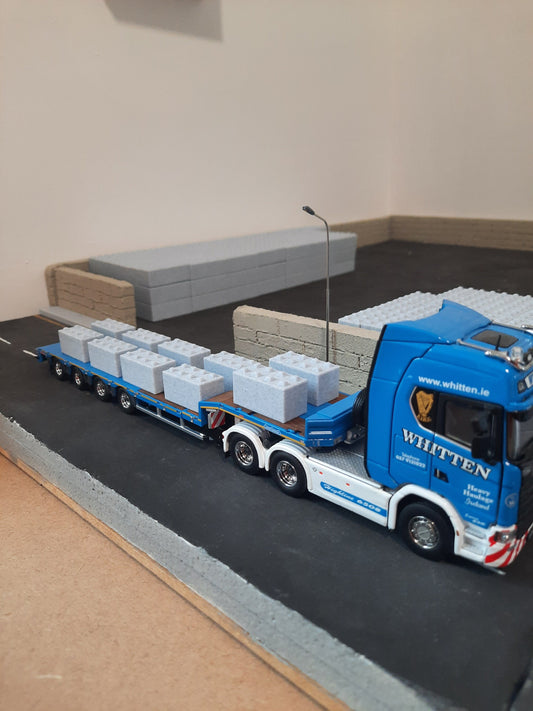 1:50 Scale Medium Concrete Interlocking Block Load