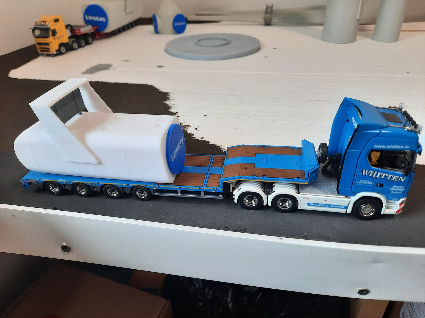 1:76 Scale Wind Turbine Nacelle Vestas