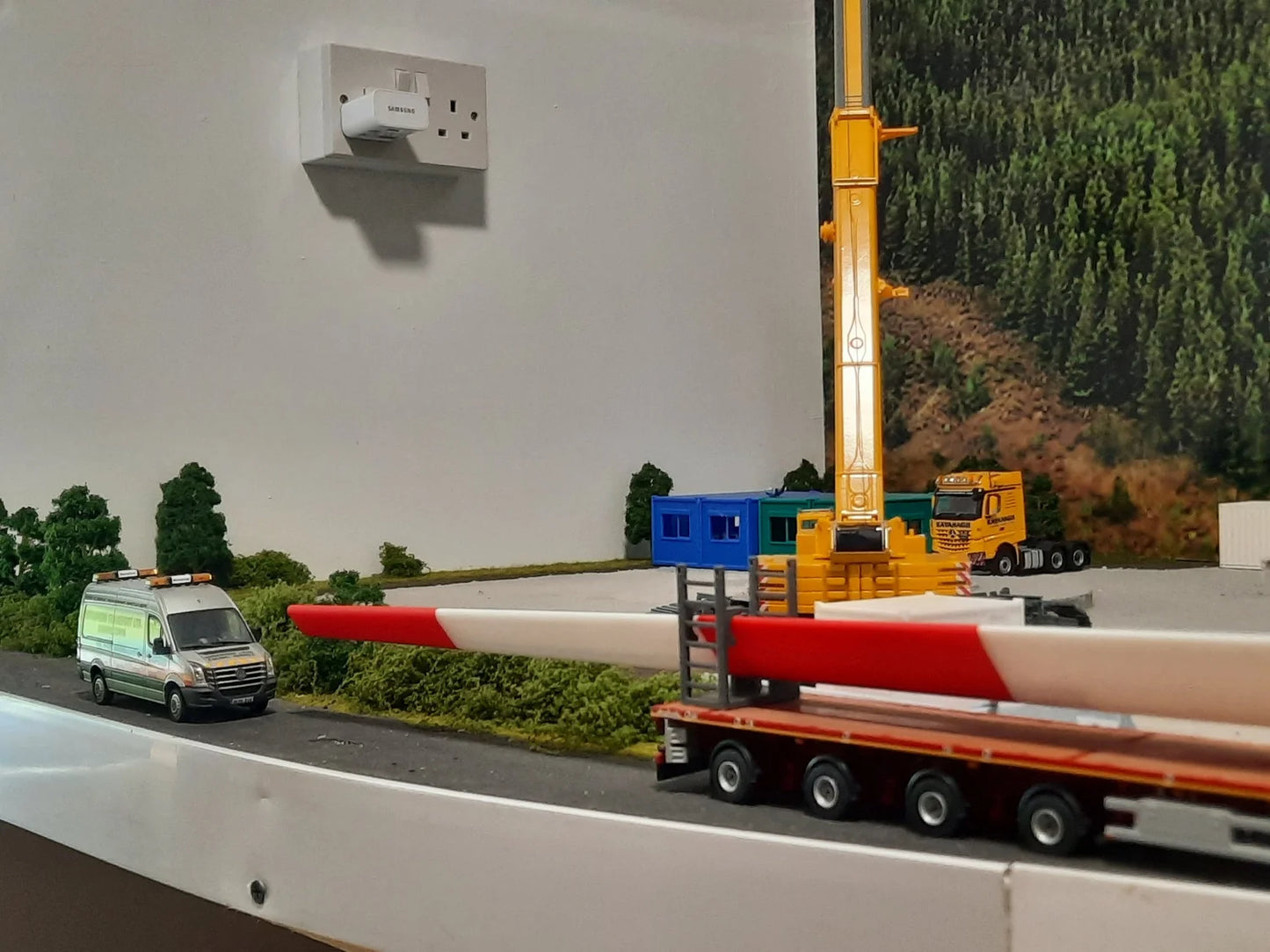 1:50 Scale Long Wind Turbine Blade