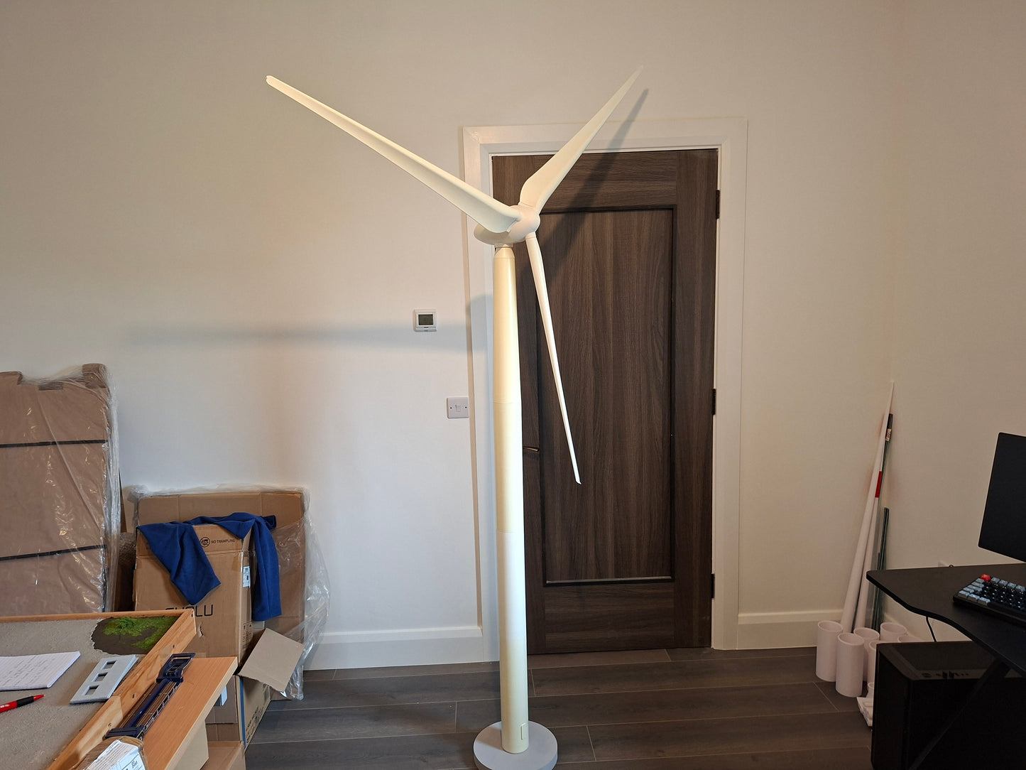 1:50 Scale Enercon Style Wind Turbine Assembled Kit