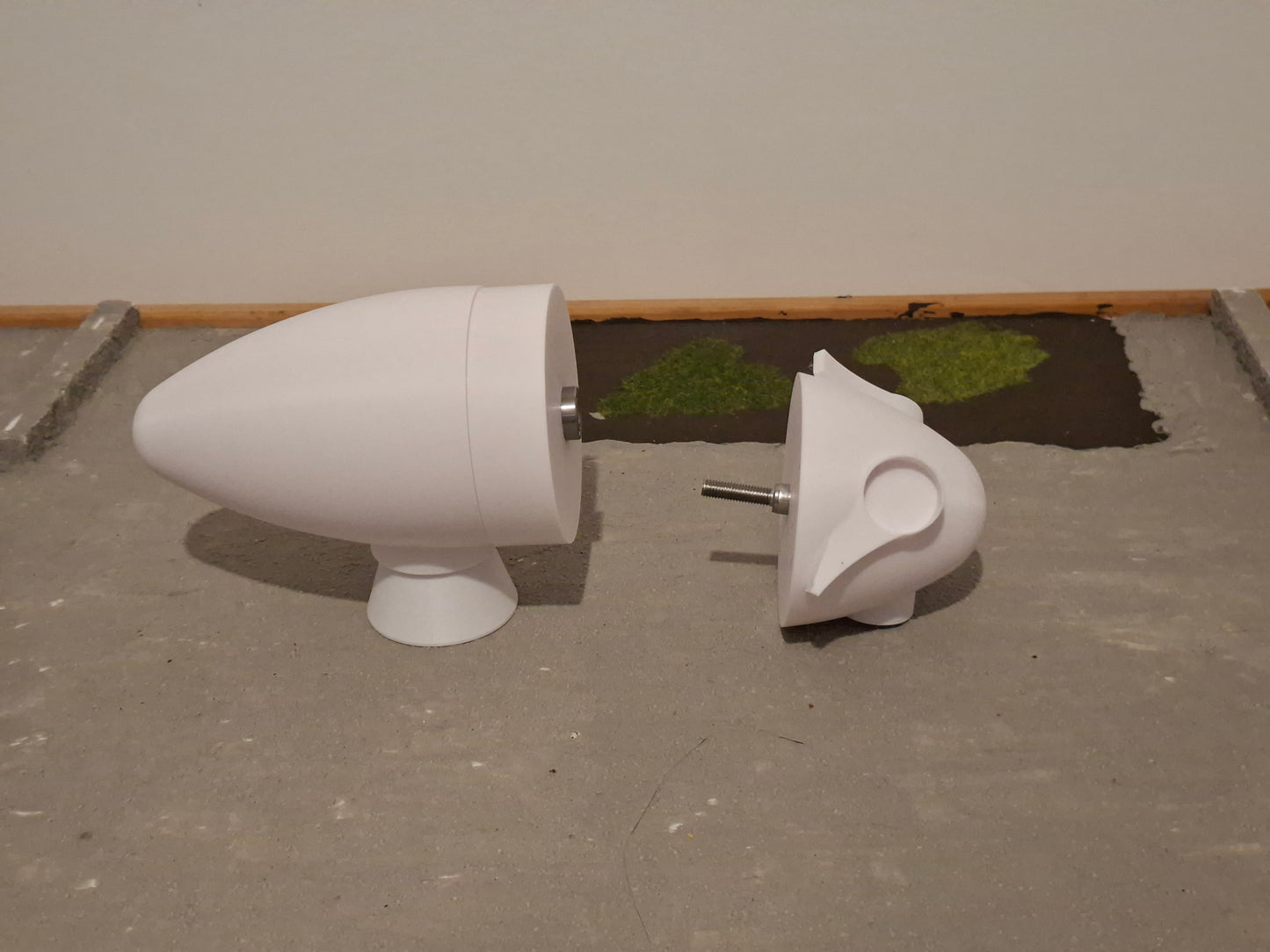 1:50 Scale Enercon Style Wind Turbine Assembled Kit