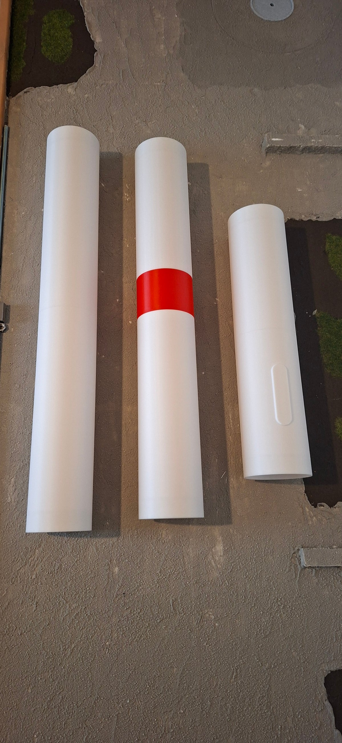 1:50 Scale Enercon Style Wind Turbine Assembled Kit Red & White