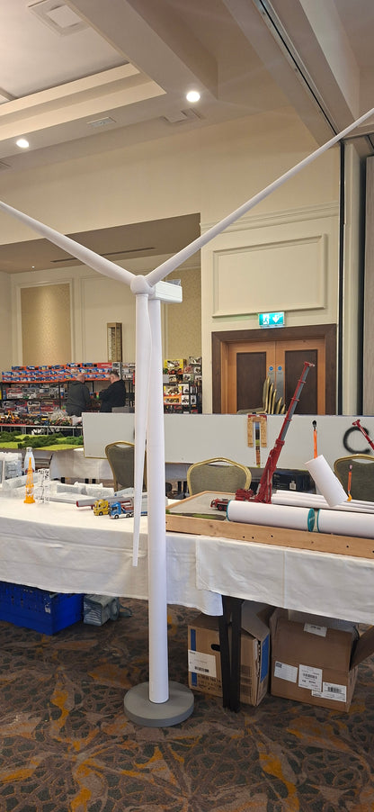 1:50 Scale Assembled Model Wind Turbine Type 2